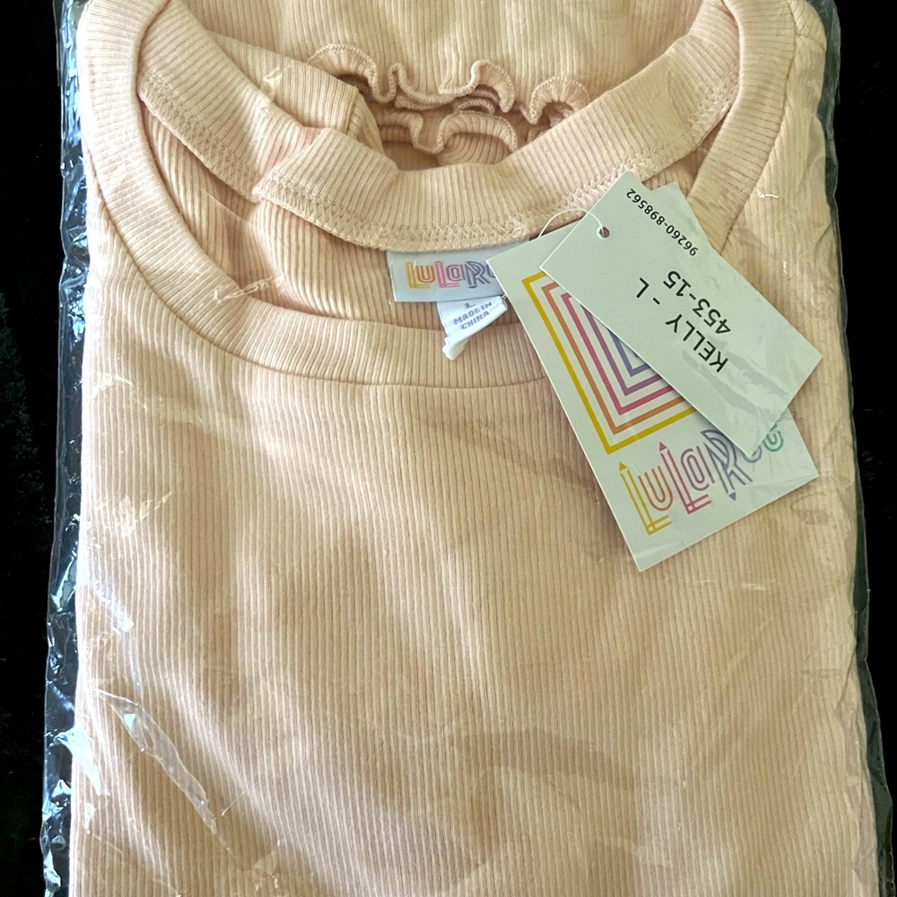 LulaRoe Kelly Top